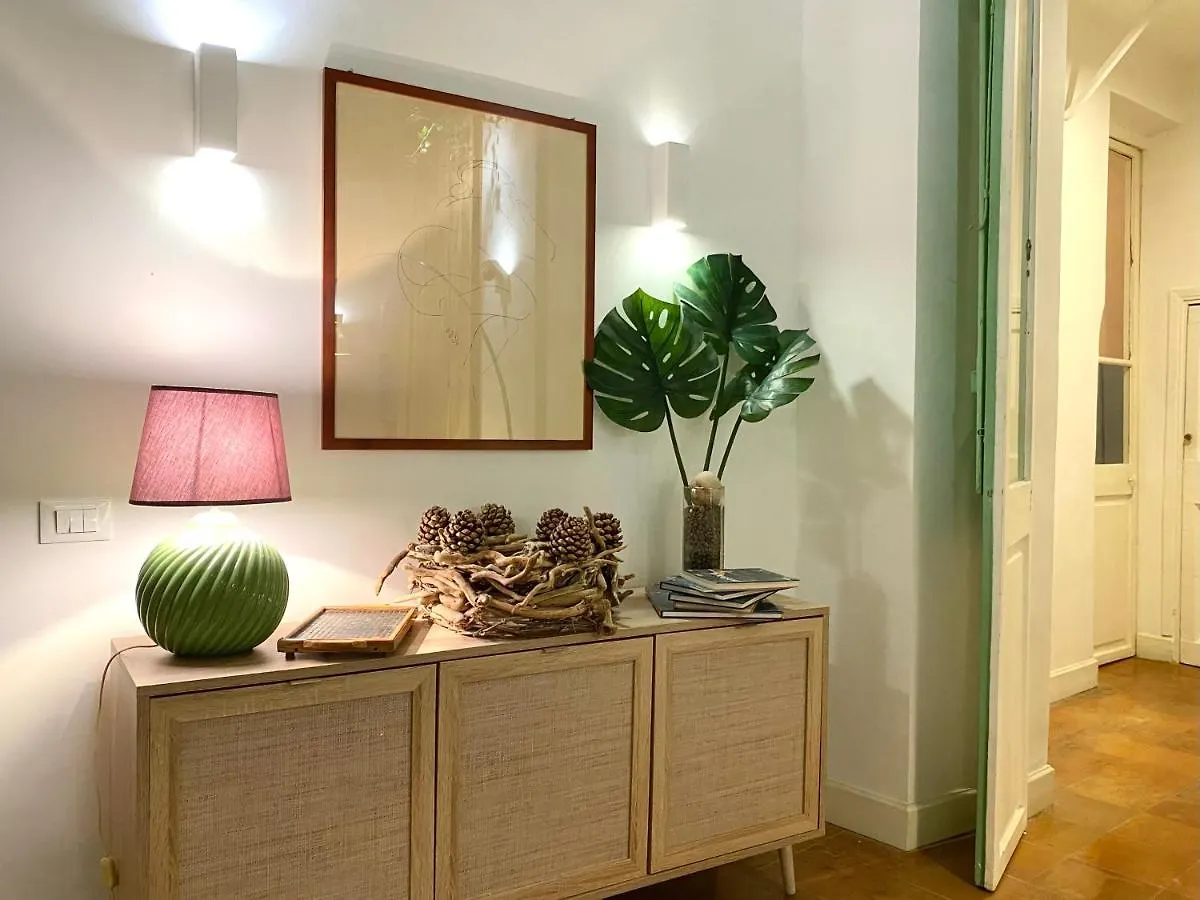 Pantheon Ancient Rome Apartment