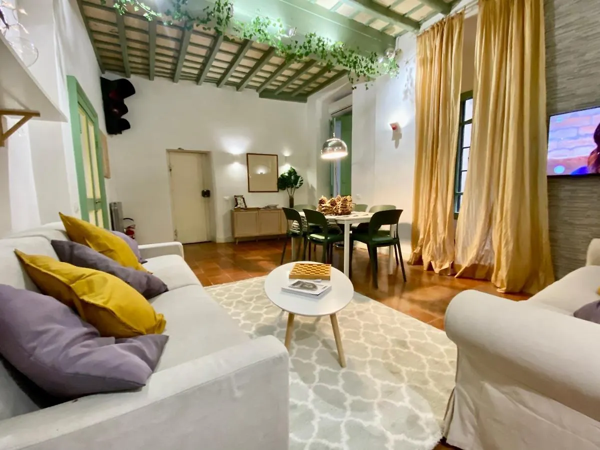 Pantheon Ancient Rome Apartment